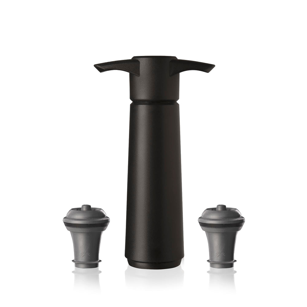 Vacu Vin pump front view showing compact black design and easy handling benefit