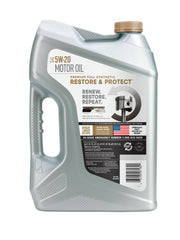 Close-up of Valvoline label highlighting Active Clean Technology for cleaner pistons