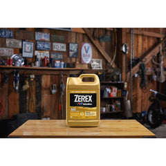Valvoline Zerex bottle top and cap showing easy pour and reseal advantage