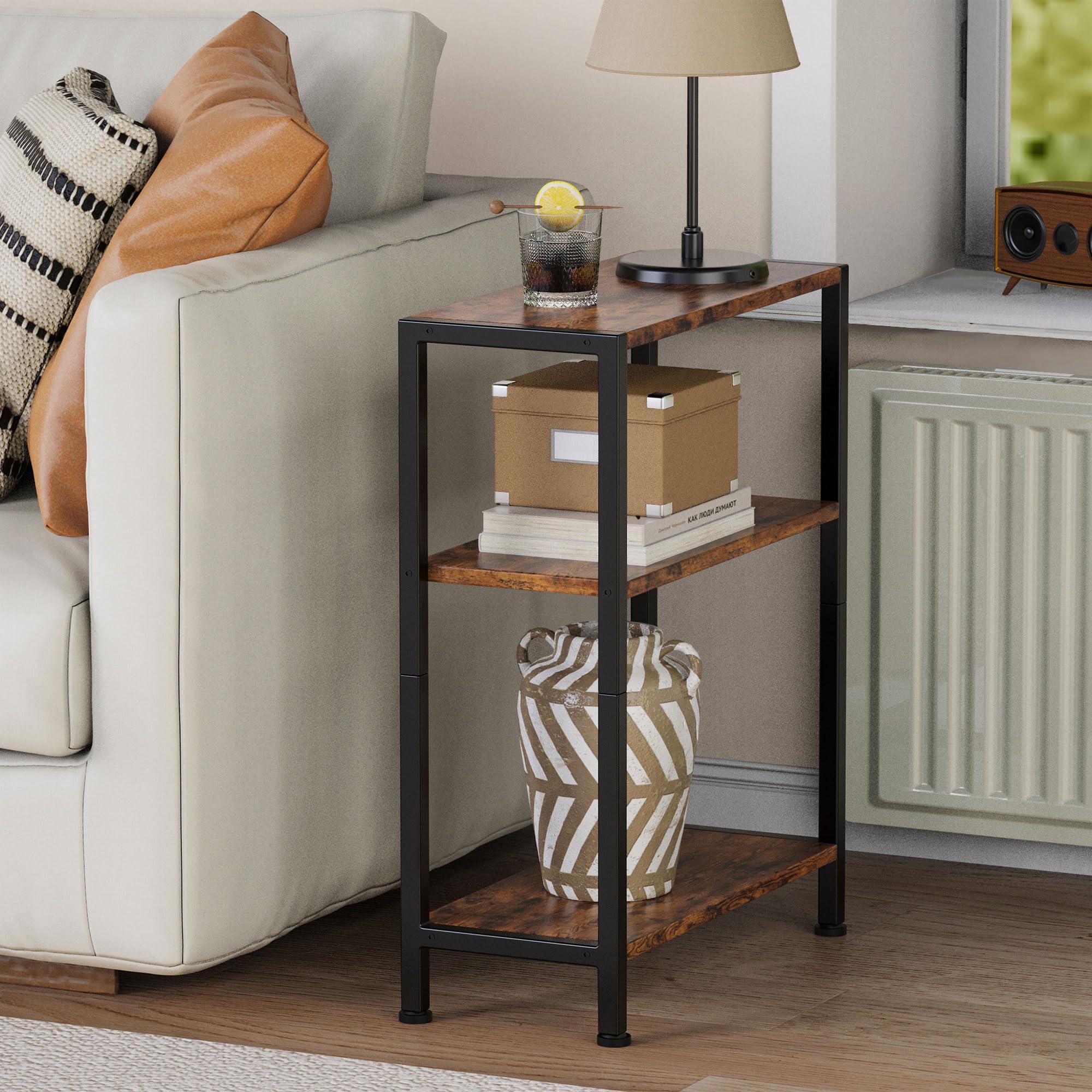 Vantimo close-up of top shelf, brand detail and sturdy surface for lamps
