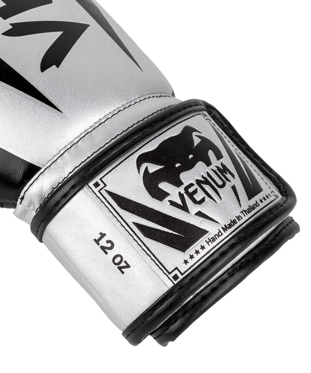 Venum Elite back mesh ventilation promoting cooler hands during training