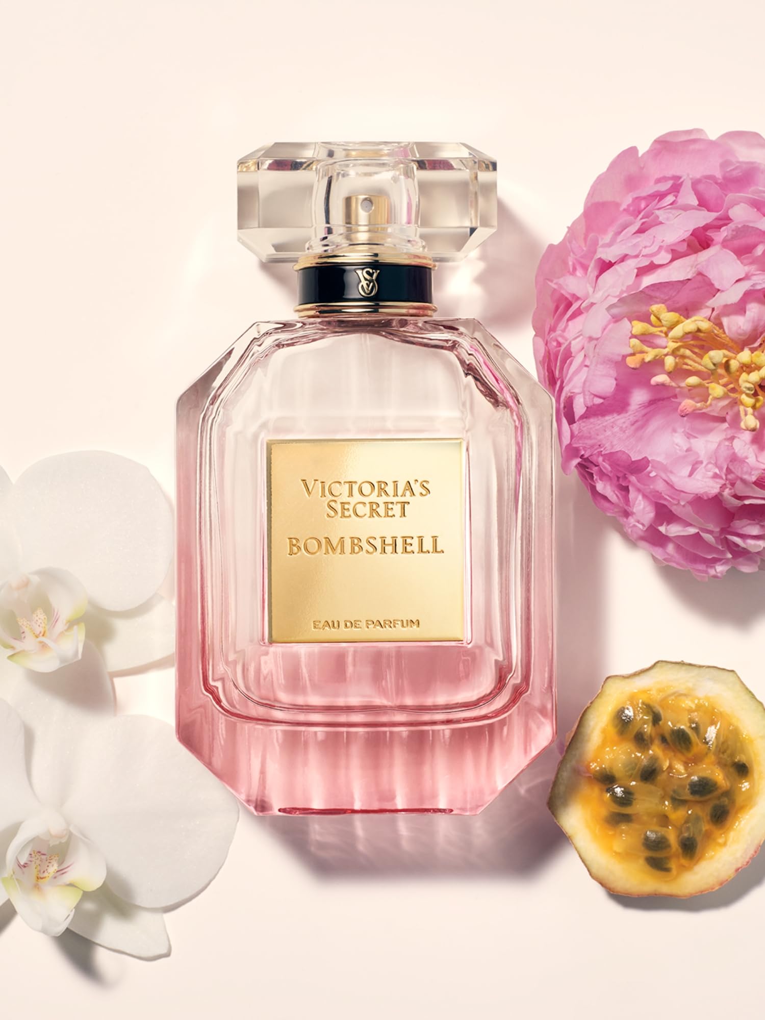 Victoria's Secret Bombshell box and cap label showing size and product information for buyers