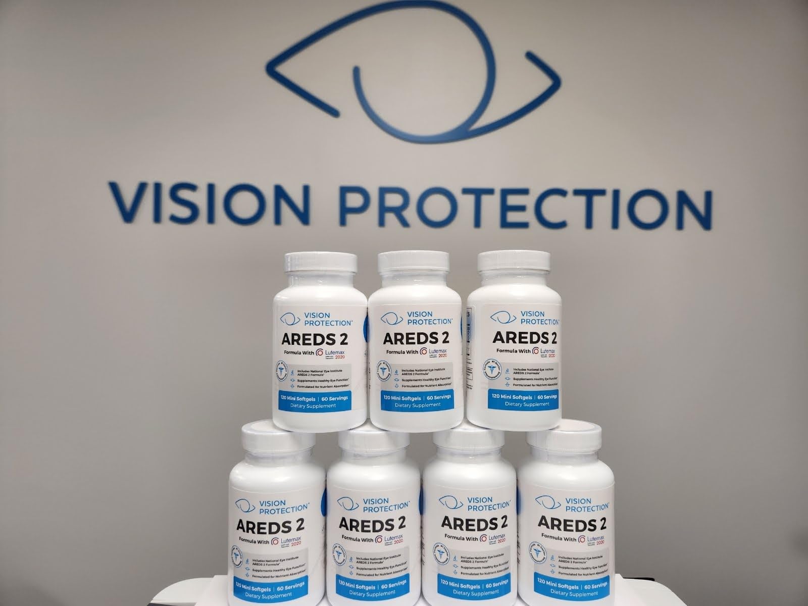 VISION PROTECTION bottle and box arranged to show retail-ready presentation