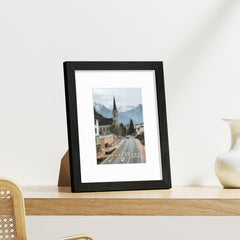 Vittanly close-up of white mat highlighting crisp borders and photo emphasis