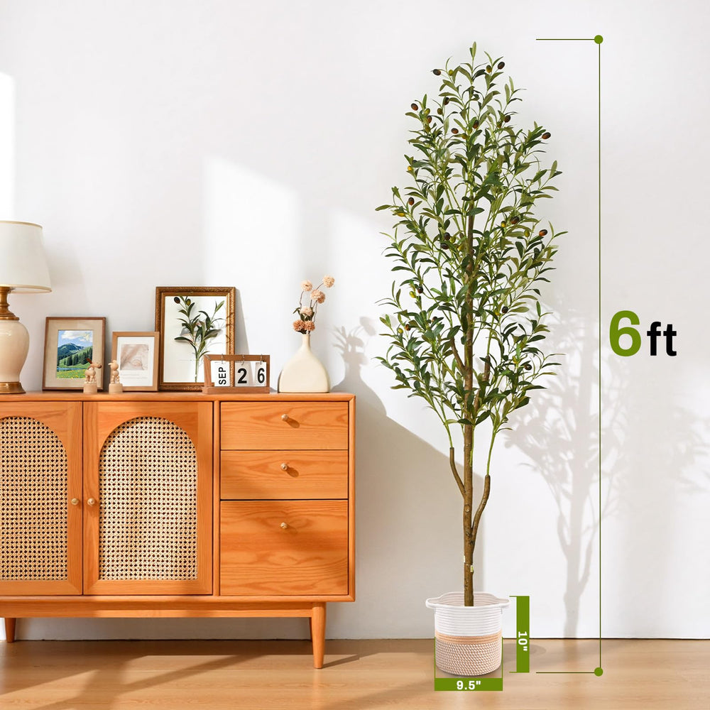 Waipfaru close-up leaves highlight lifelike texture and lasting green appeal