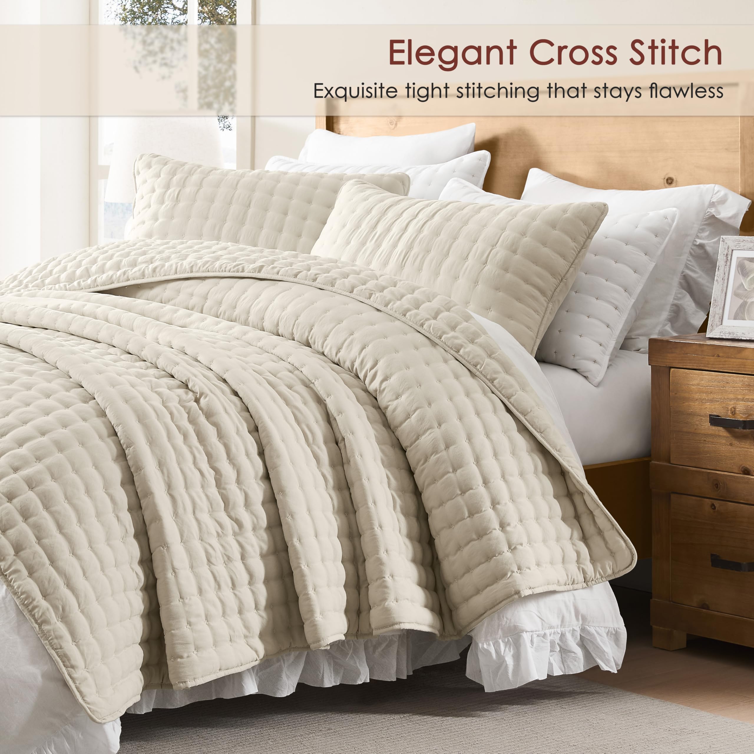WDCOZY folded quilt highlighting lightweight loft and down-alternative fill