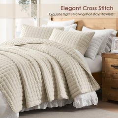 WDCOZY folded quilt highlighting lightweight loft and down-alternative fill