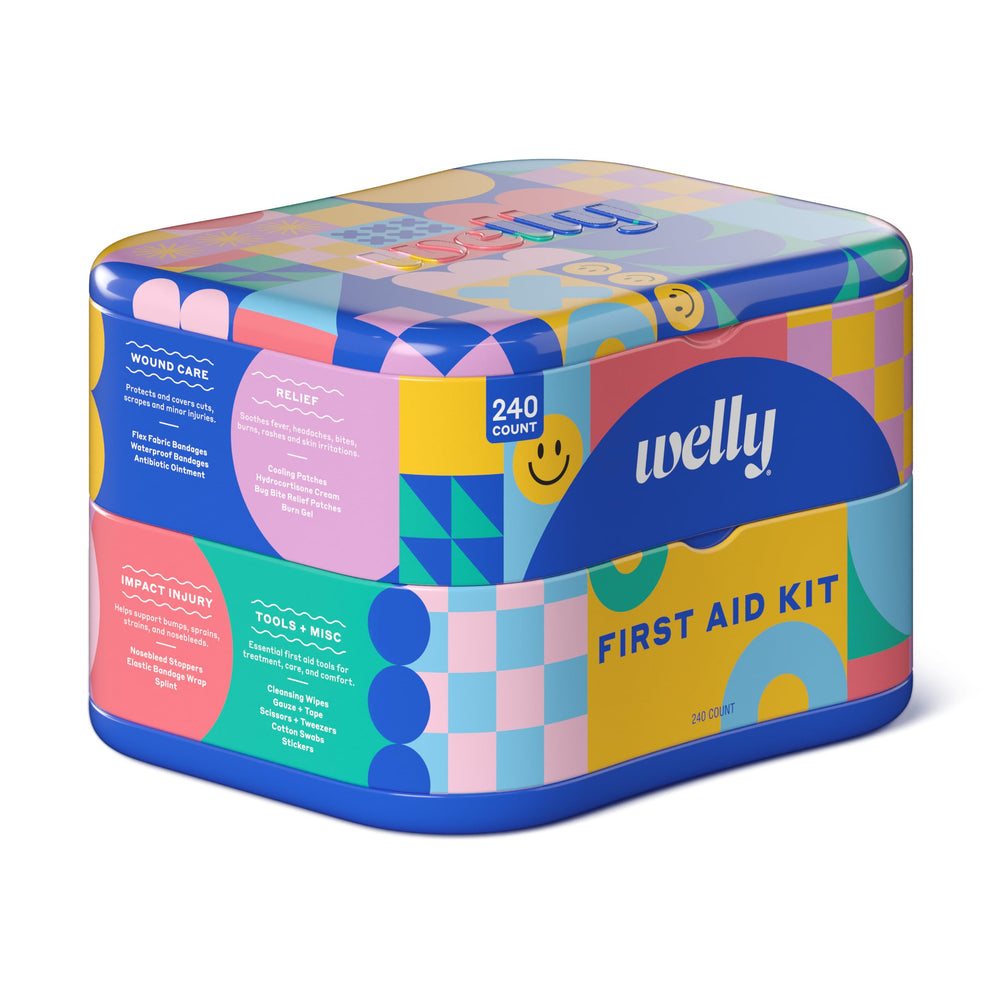 Welly front tin closed, compact and travel-ready