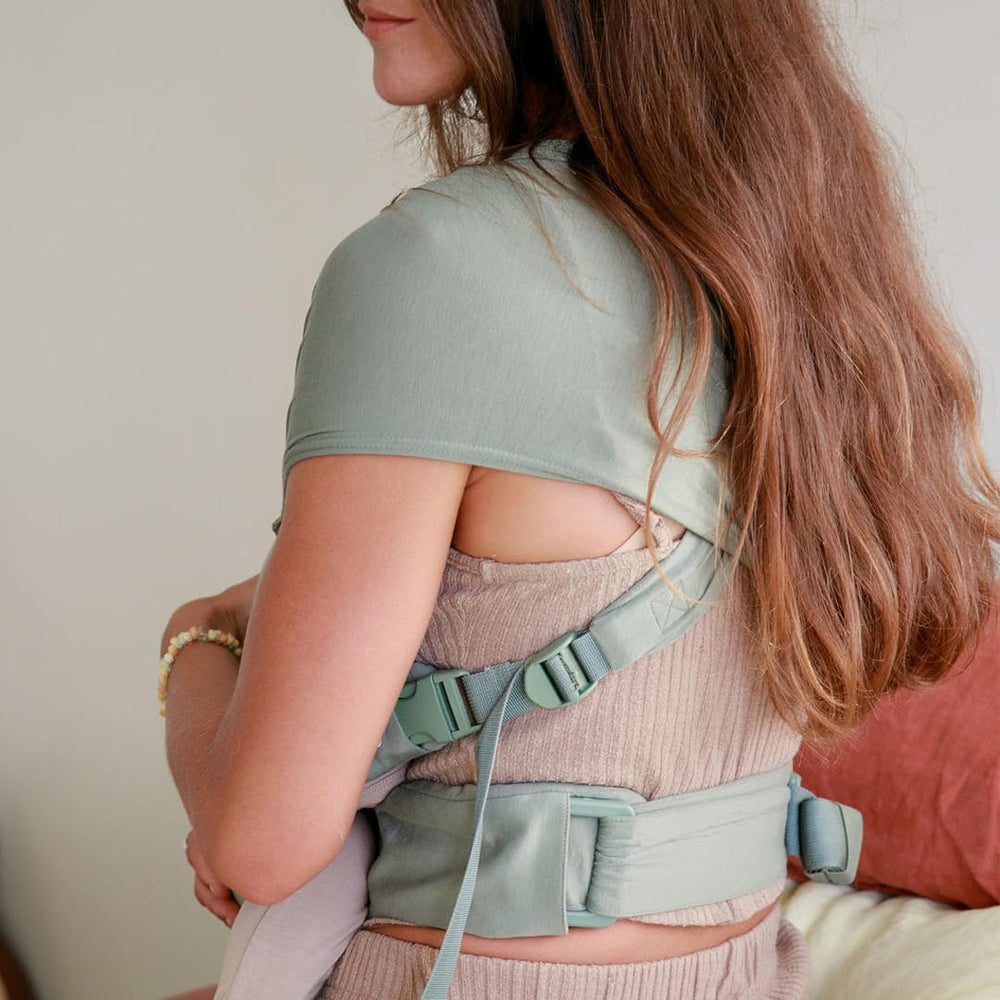 WildBird shoulder straps and buckles for quick secure adjustments