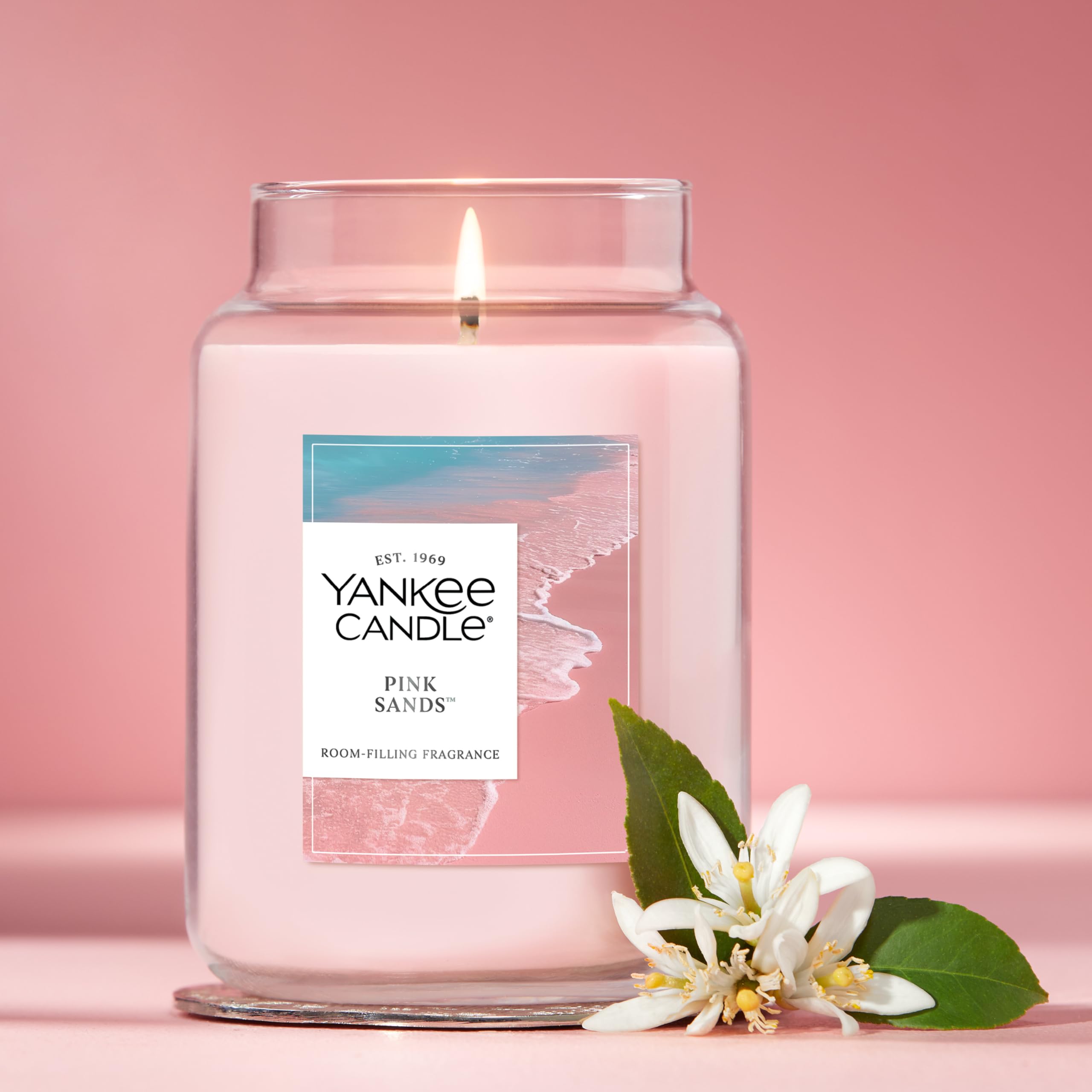 Yankee Candle Pink Sands wick detail highlighting natural-fiber wick and cleaner flame