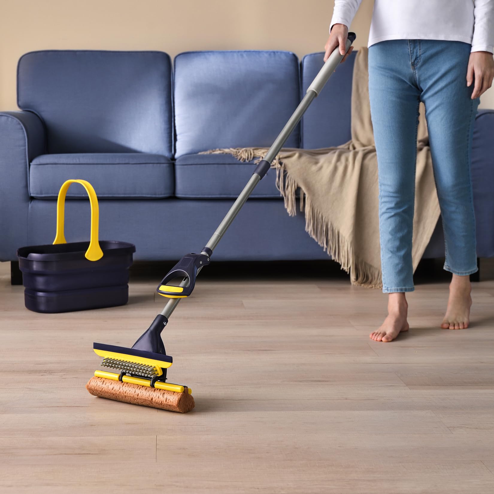 Yocada mop size comparison with hand illustrating compact storage and ergonomic length