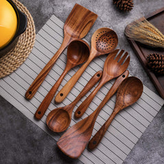 yyltjr spatula and turner side-by-side showing length difference for versatile reach benefit