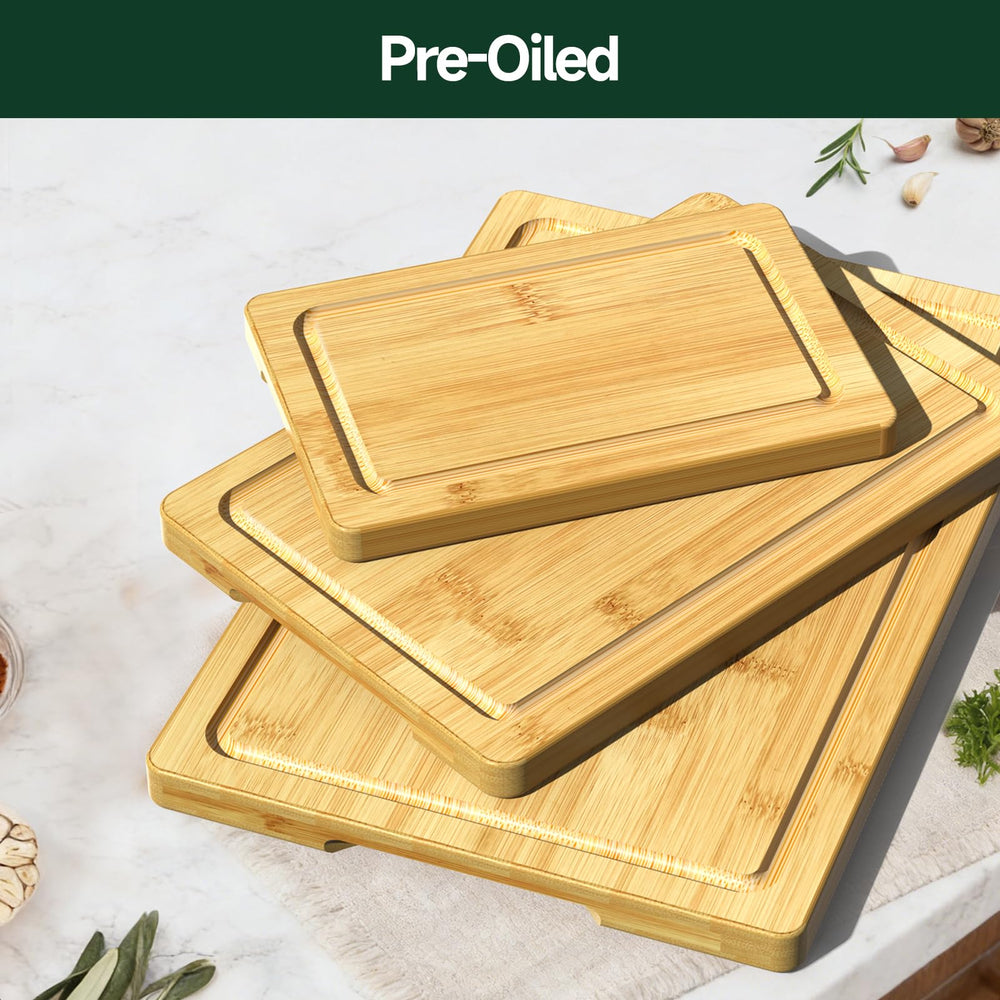 zeawec pre-oiled surface close-up highlighting smooth finish that preserves blade edges
