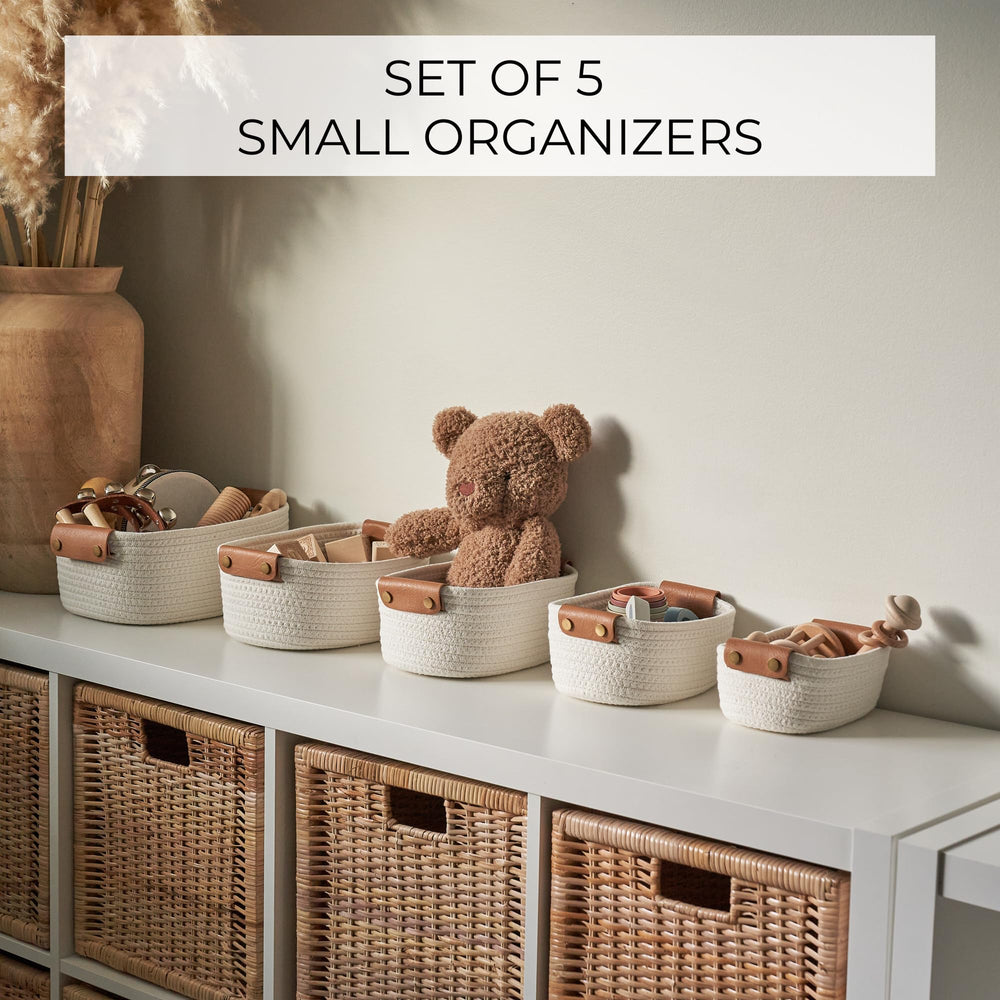 zicoto leather-style handle detail for easy pull-out access